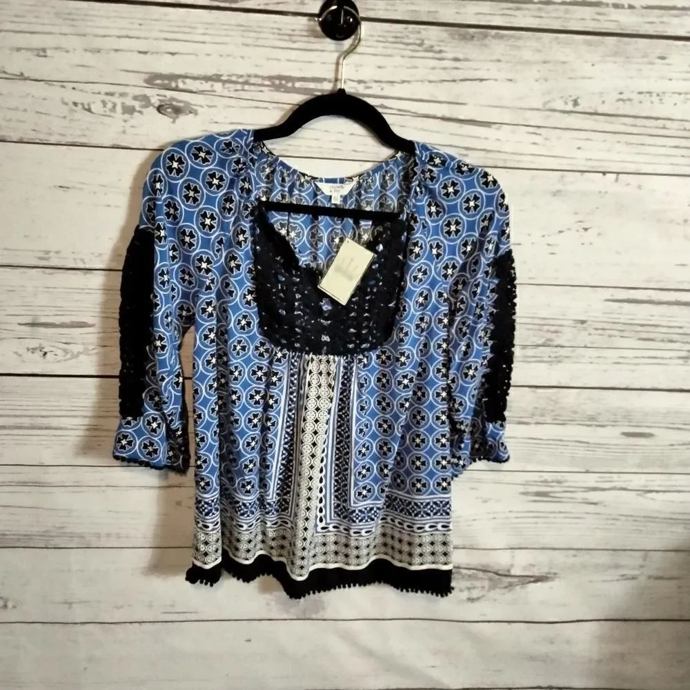 New Without tags "Crown & Ivy" woman's blouse
